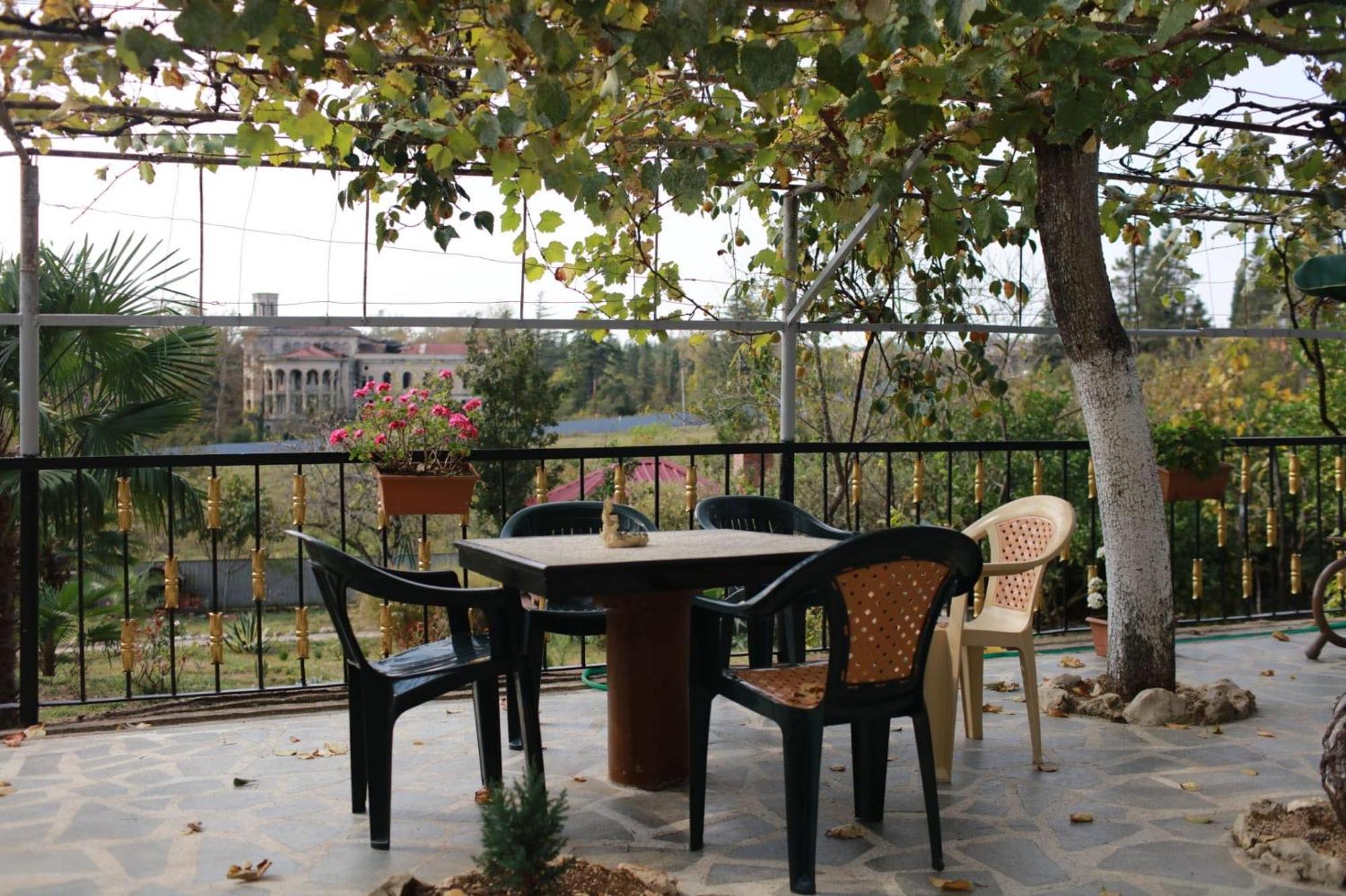 Tsivi Tba Hotel Ckaltubo Kültér fotó