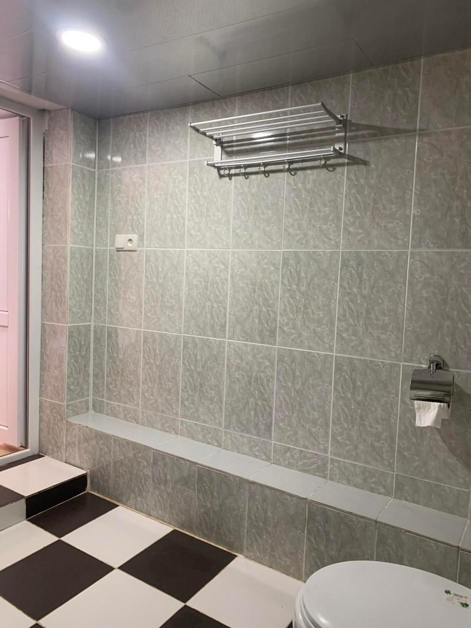 Tsivi Tba Hotel Ckaltubo Kültér fotó