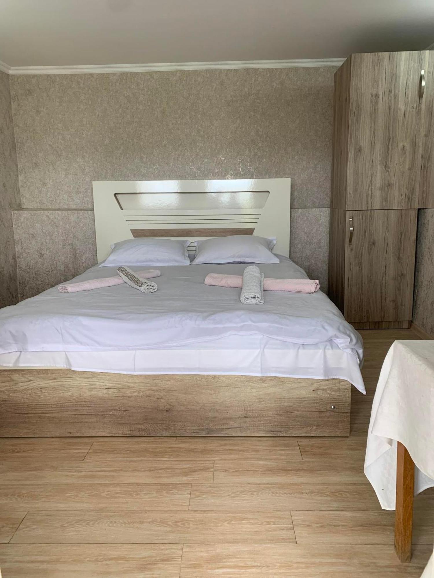 Tsivi Tba Hotel Ckaltubo Kültér fotó
